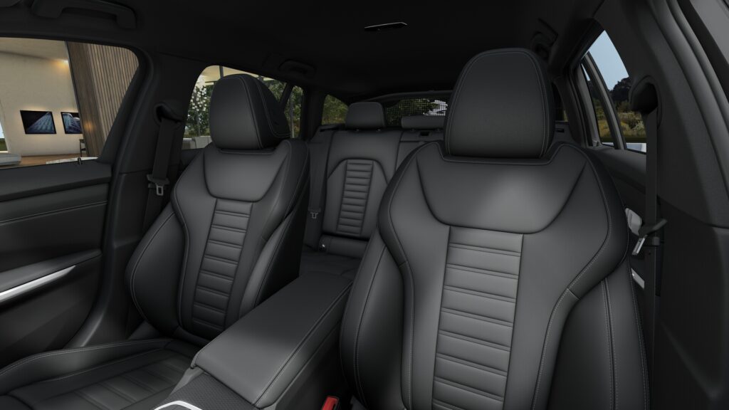 M340i xDrive Touring ブラック・サファイアBKの画像2