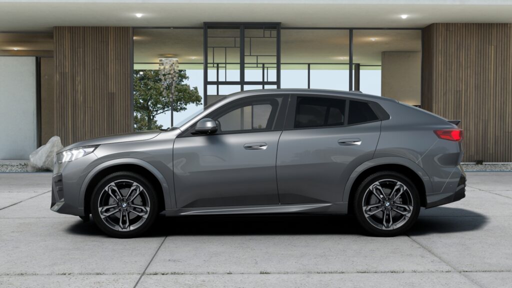 X2 xDrive20d M Sport スカイスクレイパー・グレーの画像2