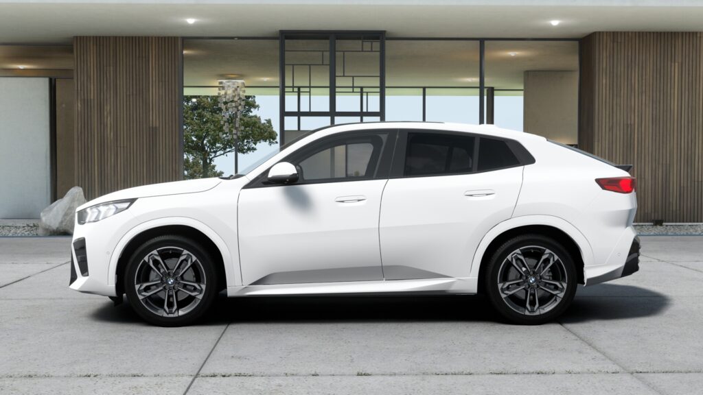 X2 xDrive20d M Sport アルピン・ホワイトの画像2