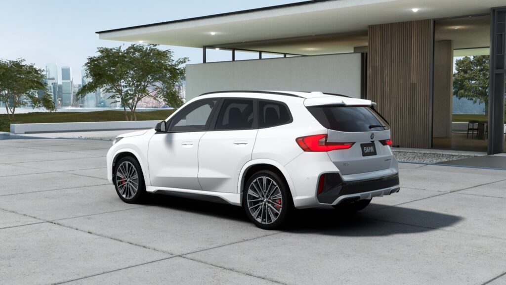 X1 xDrive20d M Sport アルピン・ホワイトの画像1