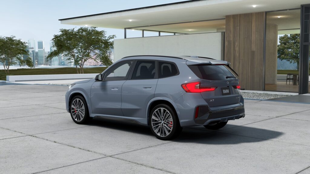X1 xDrive20d M Sport BMW Individual ストーム・ベイの画像1
