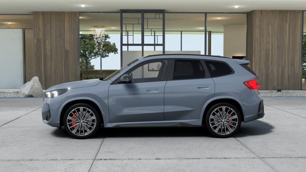 X1 xDrive20d M Sport BMW Individual ストーム・ベイの画像2