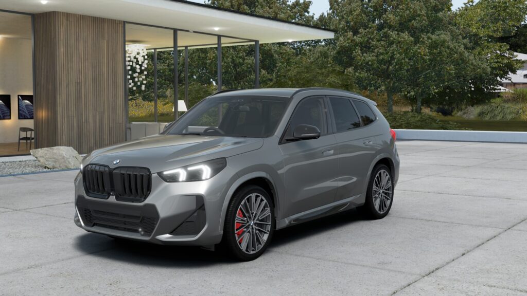 X1 sDrive20i M Sport スペース・シルバー