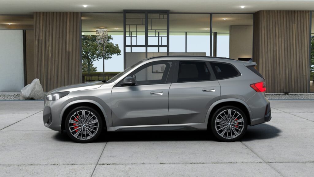 X1 sDrive20i M Sport スペース・シルバーの画像2