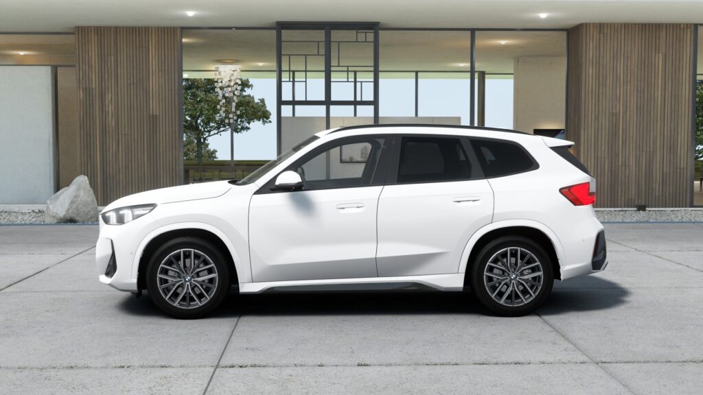X1 xDrive20d M Sport アルピン・ホワイトの画像2