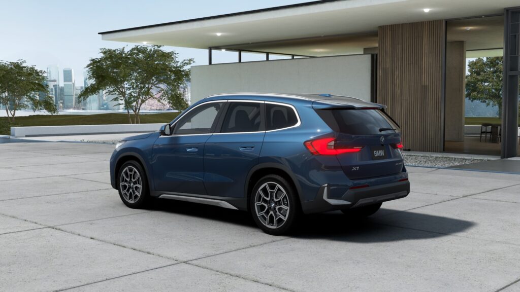 X1 xDrive20d xLine ナイト・ダスク・ブルーの画像1