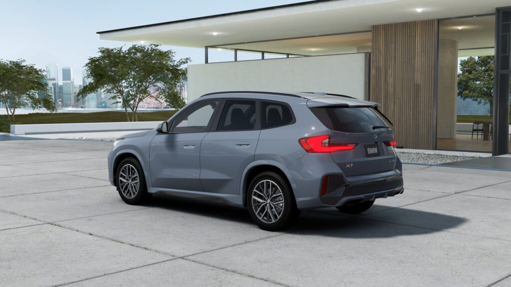 X1 xDrive20d M Sport BMW Individual ストーム・ベイの画像1