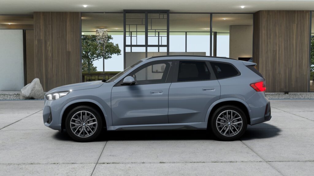 X1 xDrive20d M Sport BMW Individual ストーム・ベイの画像2