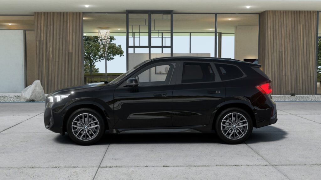 X1 xDrive20d M Sport ブラック・サファイアの画像2