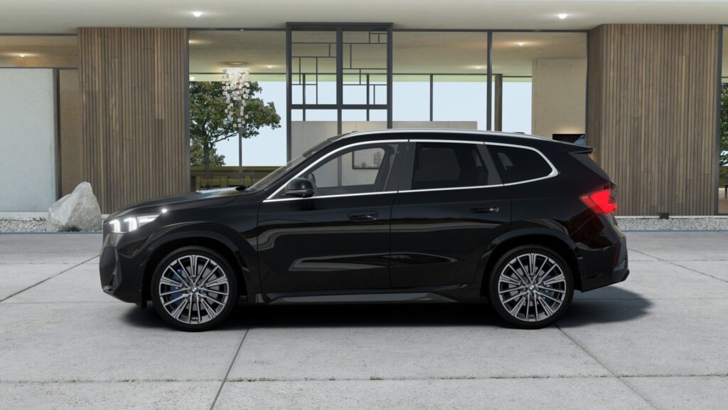X1 sDrive20i Luxury Edition ブラック・サファイアの画像2