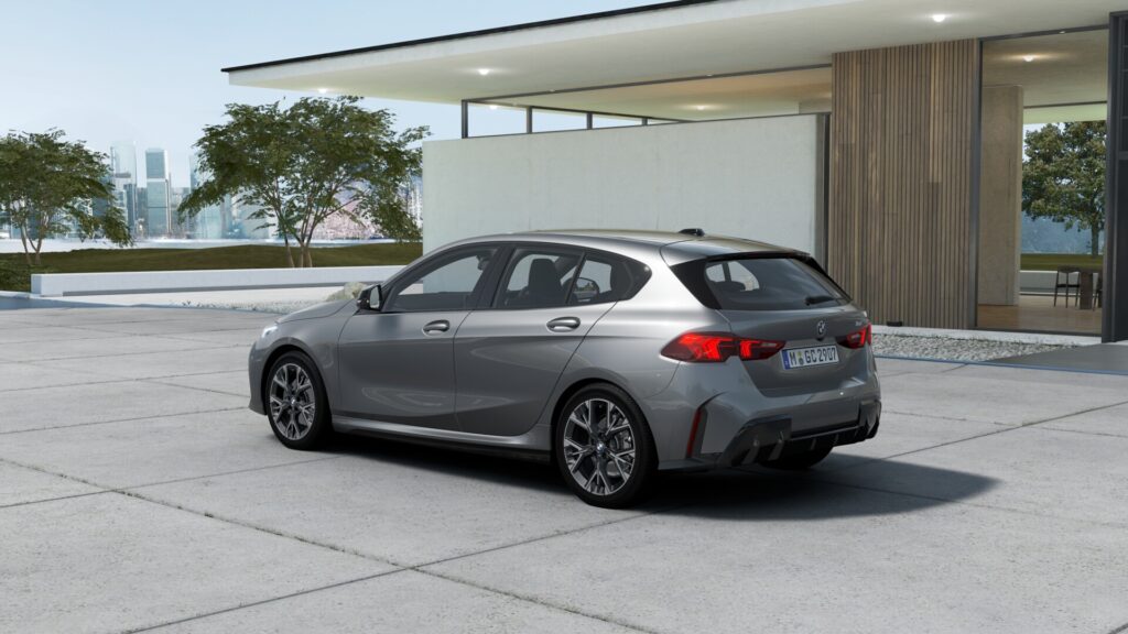 120 M Sport スカイスクレイパー・グレーの画像1