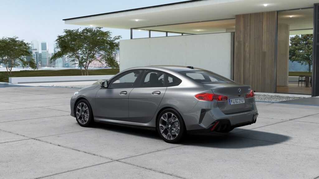 220d グランクーペ M Sport スカイスクレイパー・グレーの画像1