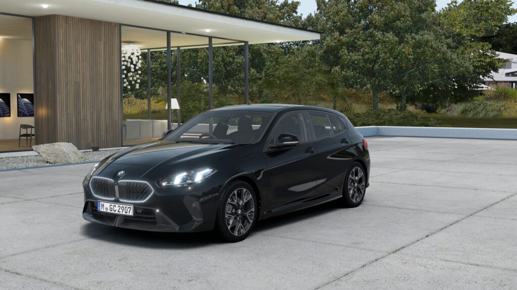 120 M Sport ブラック・サファイア