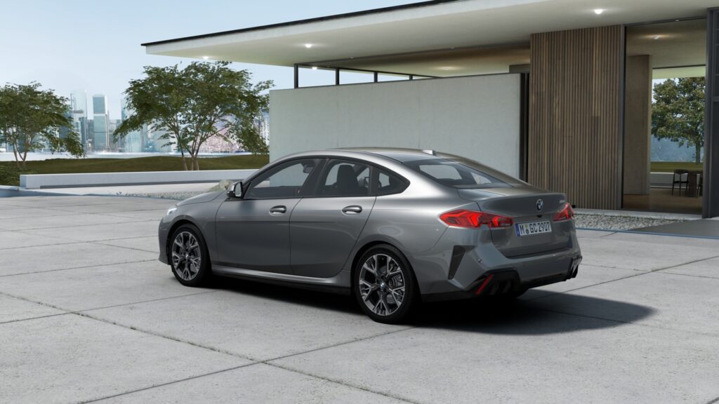 220d グランクーペ M Sport スカイスクレイパー・グレーの画像1