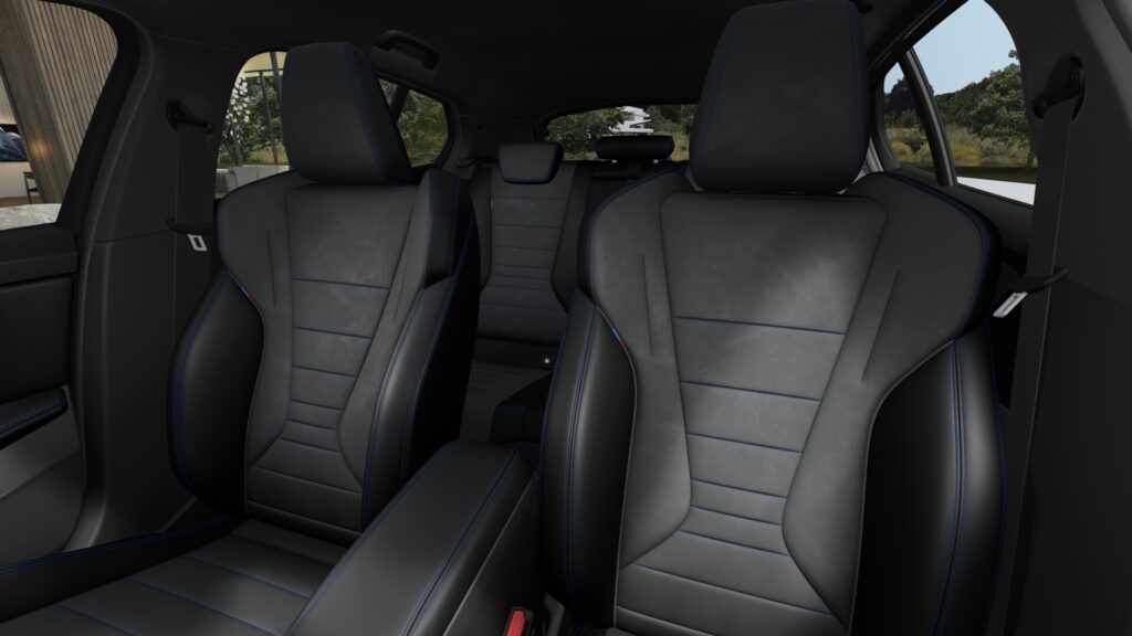 120 M Sport BMW Individual ストーム・ベイの画像4