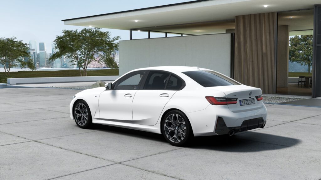 320d xDrive セダン Edition Shadow アルピン・ホワイトの画像1