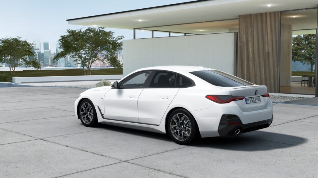 420i グラン クーペ M Sport ミネラル・ホワイト 18インチ ブラック ヴァーネスカ・レザー ブラックの画像1