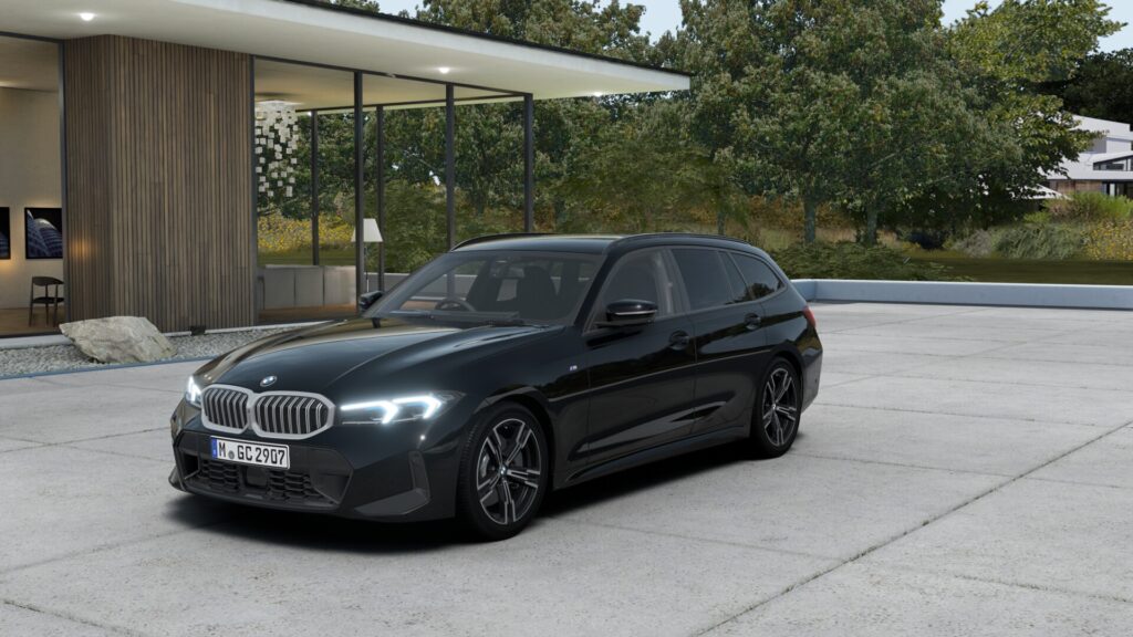 320d xDrive ツーリング M Sport ブラック・サファイア