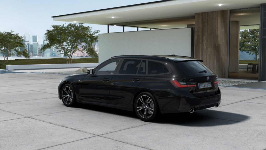 320d xDrive ツーリング M Sport ブラック・サファイアの画像1