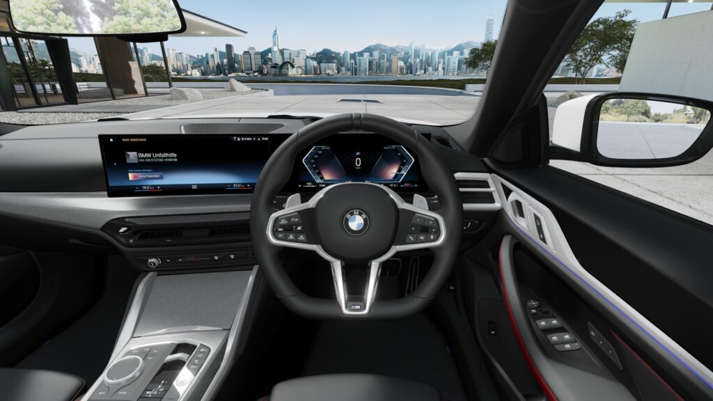 420d xDrive グラン クーペ M Sport ミネラル・ホワイト 18インチ ブラック ヴァーネスカ・レザー ブラック(レッド・ハイライト付)の画像3