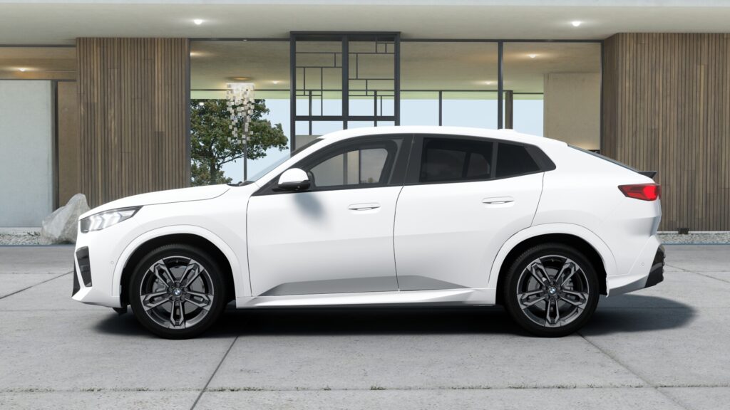 iX2 xDrive30 M Sport アルピン・ホワイト 19インチ ブラック スタイリング871M ヴァーネスカ・レザー ブラックの画像2