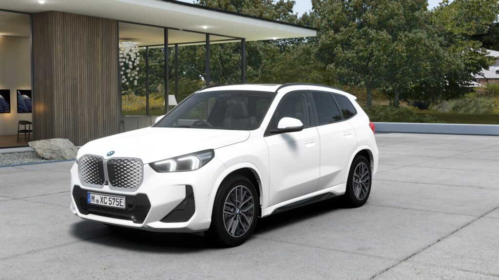 iX1 xDrive30 M Sport アルピン・ホワイト 18インチ ブラック サンルーフ