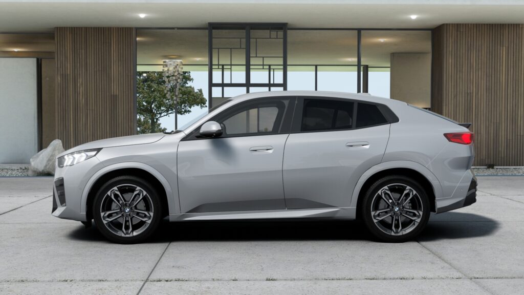 X2 xDrive20d M Sport M ブルックリン・グレー 19インチ アトラス・グレー/スモーク・ホワイトの画像2