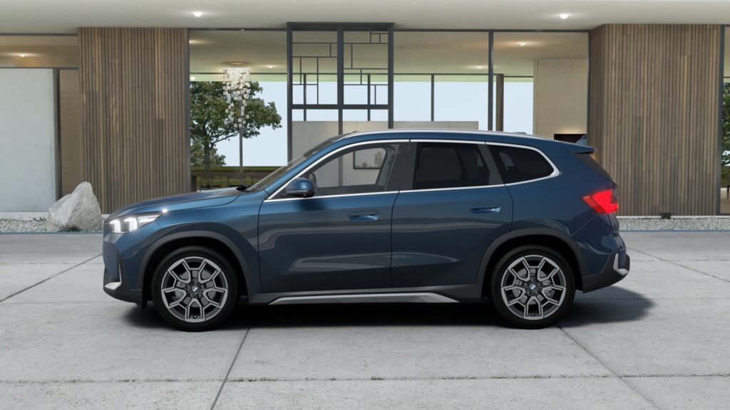 X1 xDrive20d xLine ナイト・ダスク・ブルー 19インチの画像2