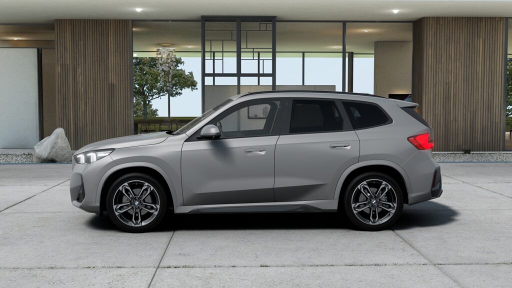 X1 xDrive20d M Sport BMW Individual フローズン・ピュア・グレー 19インチ ブラックの画像2