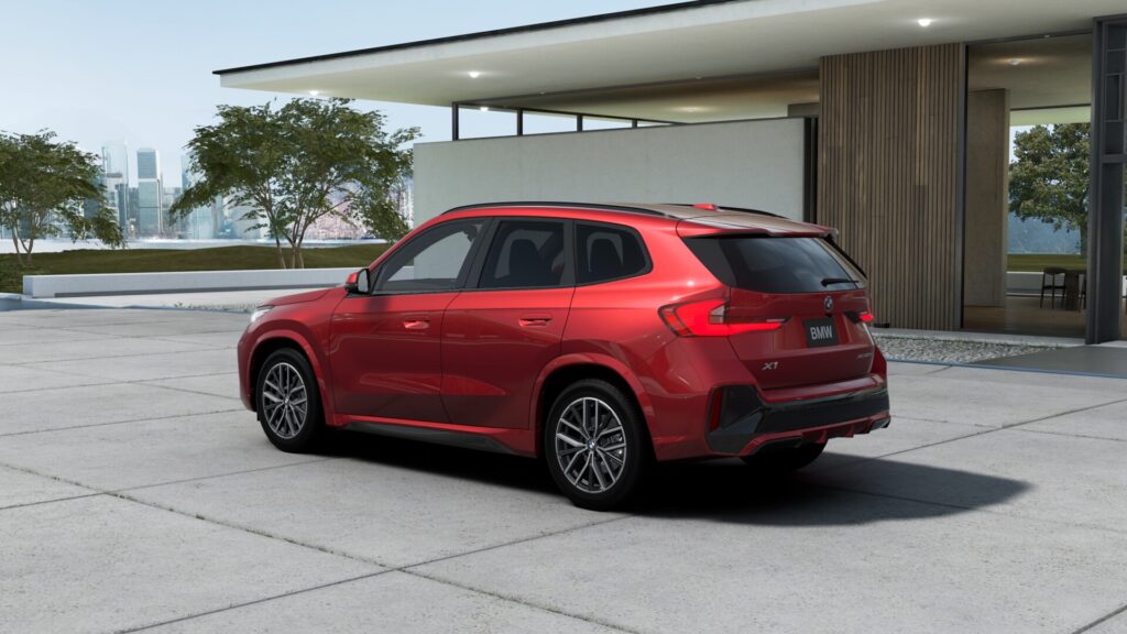 X1 xDrive20d M Sport ファイヤー・レッド 18インチ ブラックの画像1