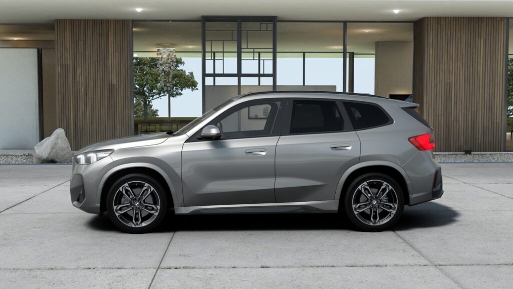 iX1 eDrive20 M Sport スペース・シルバー 19インチの画像2