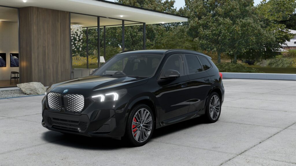 iX1 eDrive20 M Sport ブラック・サファイア 20インチ M スポーツ・パッケージ・プロ スタイリング869I M アルカンタラ/ヴェガンザ・コンビネーション ブラック(ブルー・ステッチ付)