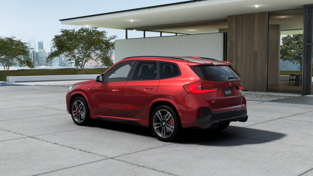X1 M35i xDrive ファイヤー・レッド 19インチ コーラル・レッドの画像1