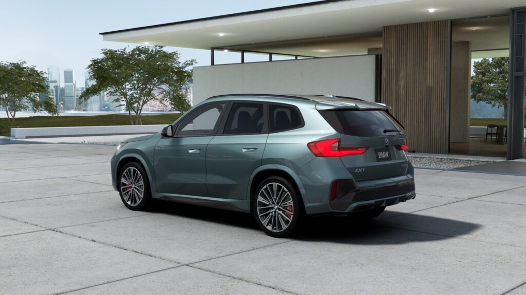 iX1 xDrive30 M Sport ケープ・ヨーク・グリーン 20インチの画像1
