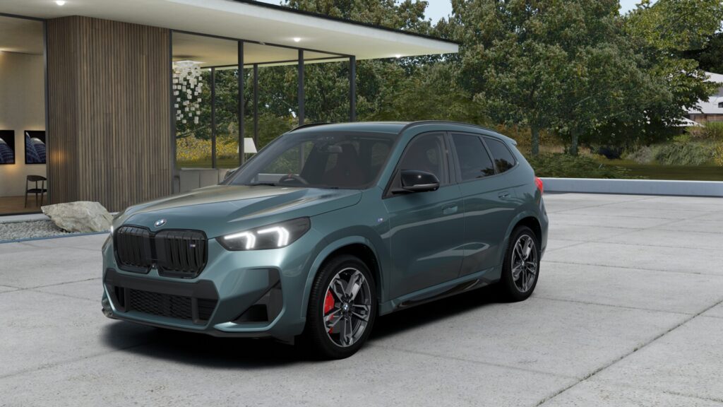 X1 M35i xDrive ケープ・ヨーク・グリーン 19インチ コーラル・レッド