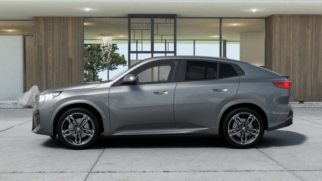 X2 xDrive20d M Sport スカイスクレイパー・グレー 19インチ カスタネアの画像2