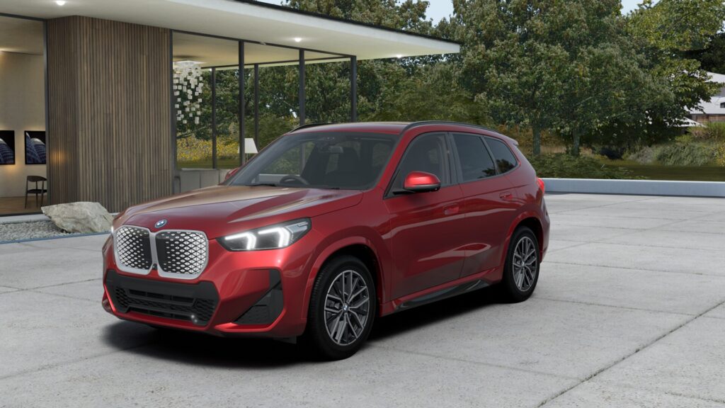 iX1 eDrive20 M Sport ファイヤー・レッド 18インチ