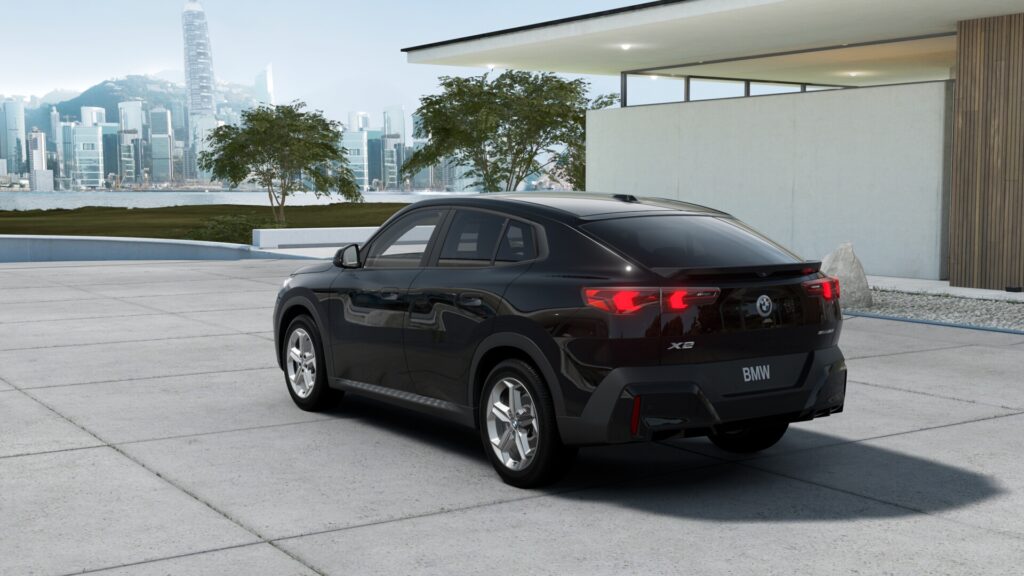 X2 sDrive20i M Sport ブラック・サファイア 18インチの画像1