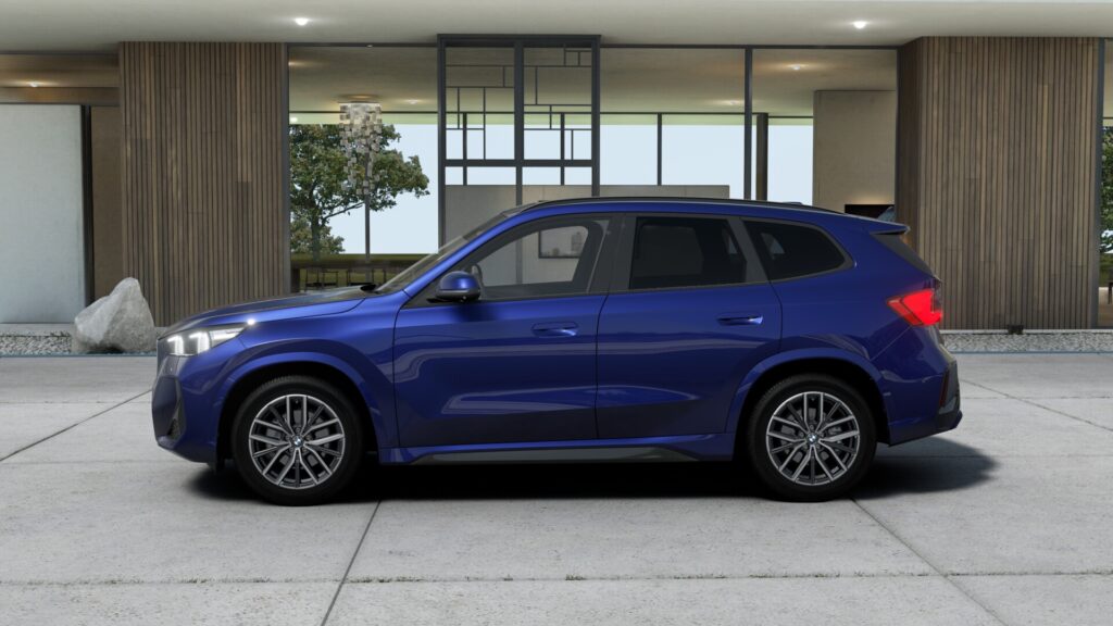 X1 xDrive20d M Sport M ポルティマオ・ブルー 18インチ カスタネアの画像2