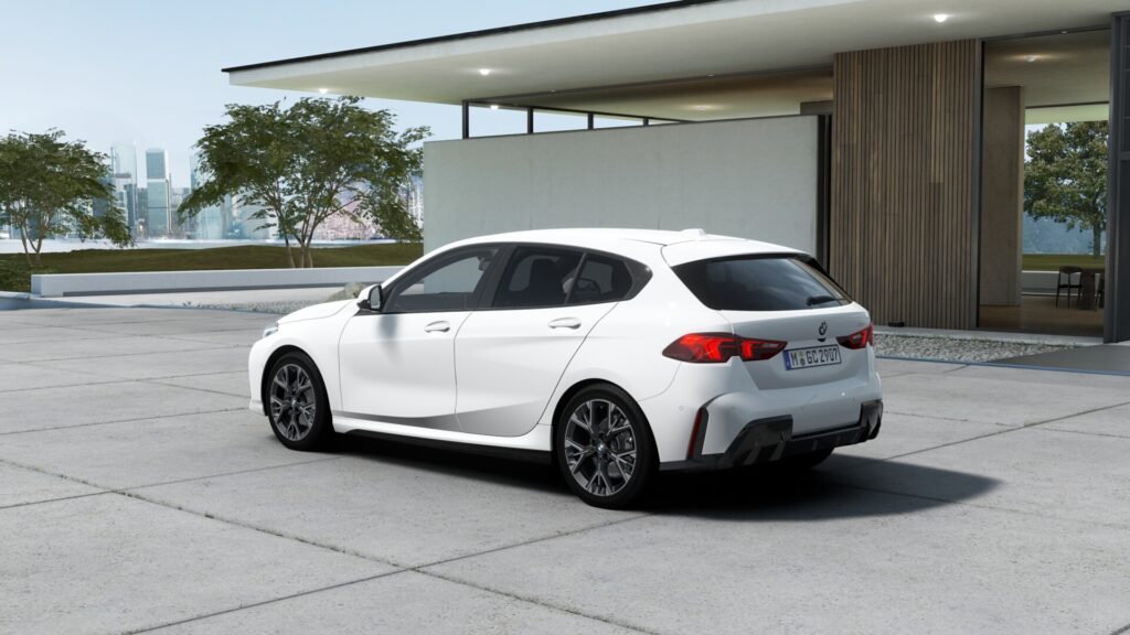 120 M Sport アルピン・ホワイトの画像1