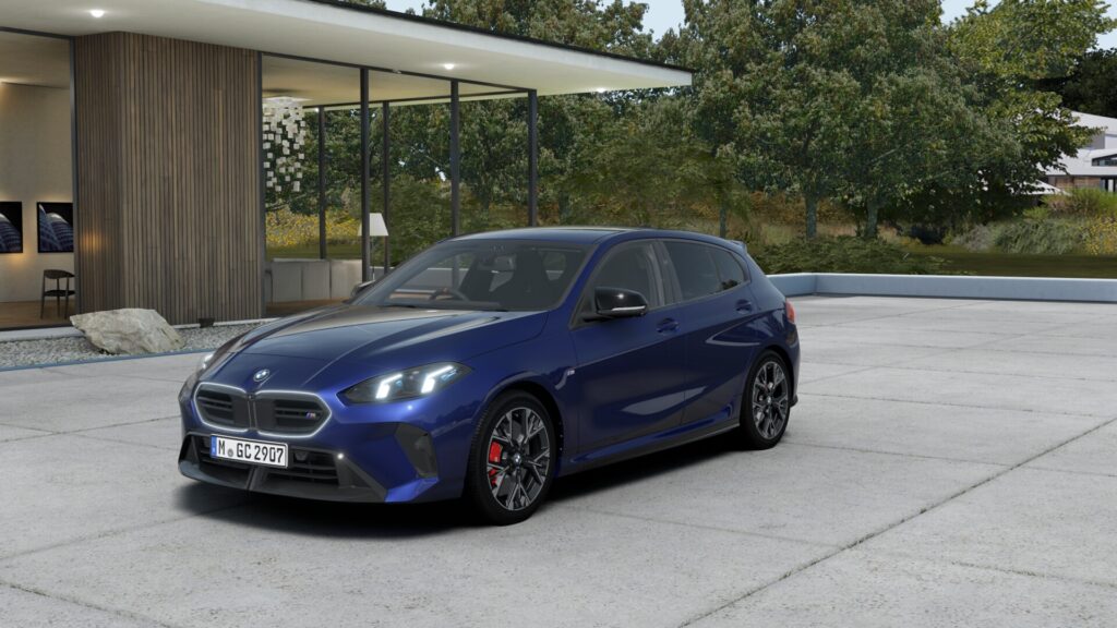 M135 xDrive M ポルティマオ・ブルー 18インチ ブラック