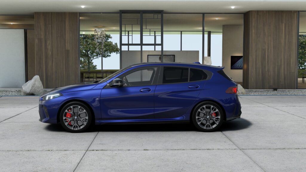 M135 xDrive M ポルティマオ・ブルー 18インチ ブラックの画像2