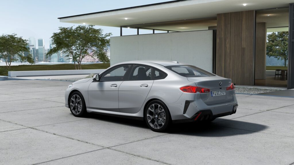 220d グランクーペ M Sport M ブルックリン・グレー 18インチ ブラック スタイリング975M M アルカンタラ/ヴェガンザ・コンビネーション ブラック(ブルー・ステッチ付)の画像1