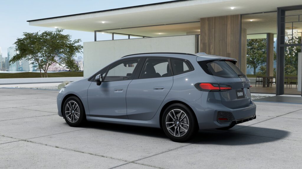 220i アクティブツアラー M Sport BMW Individual ストーム・ベイ 17インチの画像1