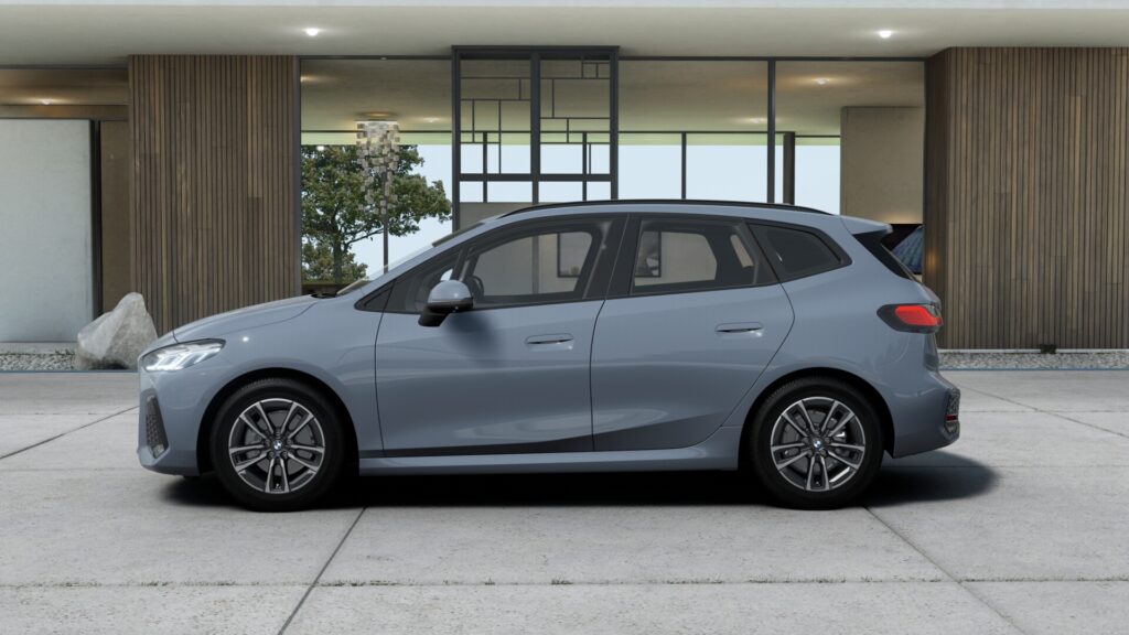 220i アクティブツアラー M Sport BMW Individual ストーム・ベイ 17インチの画像2