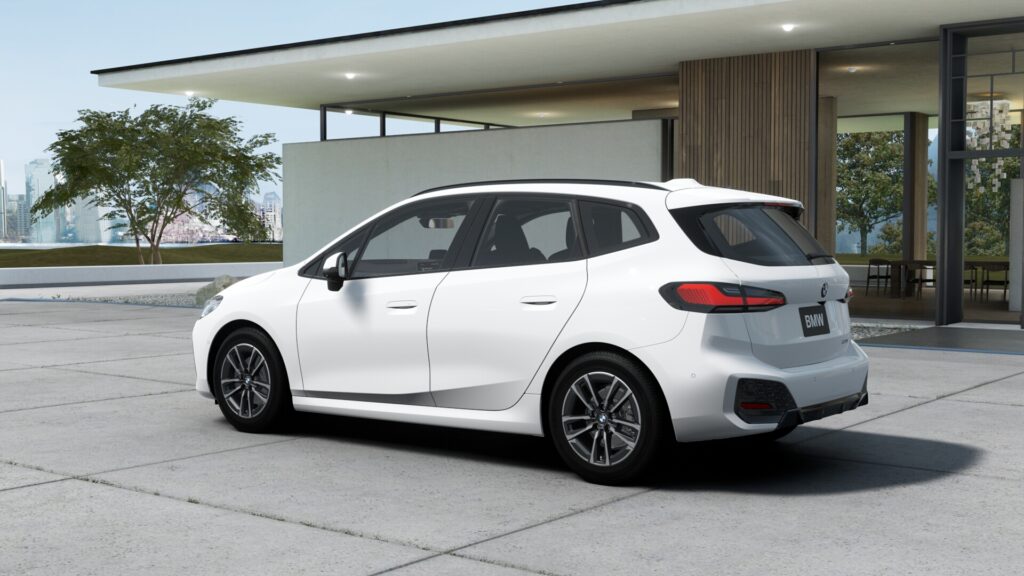 218i アクティブ ツアラー M Sport アルピン・ホワイト 17インチ ブラック スタイリング834M M アルカンタラ/ヴェガンザ・コンビネーション ブラック(ブルー・ステッチ付)の画像1