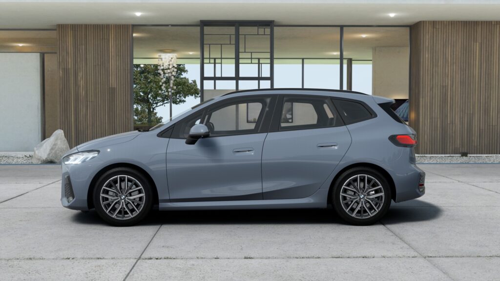 220i アクティブツアラー M Sport BMW Individual ストーム・ベイ 18インチ ブラック スタイリング838M M アルカンタラ/ヴェガンザ・コンビネーション ブラック(ブルー・ステッチ付)の画像2