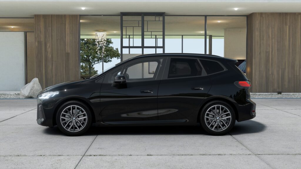 218d アクティブツアラー M Sport ブラック・サファイア 18インチ カスタネアの画像2