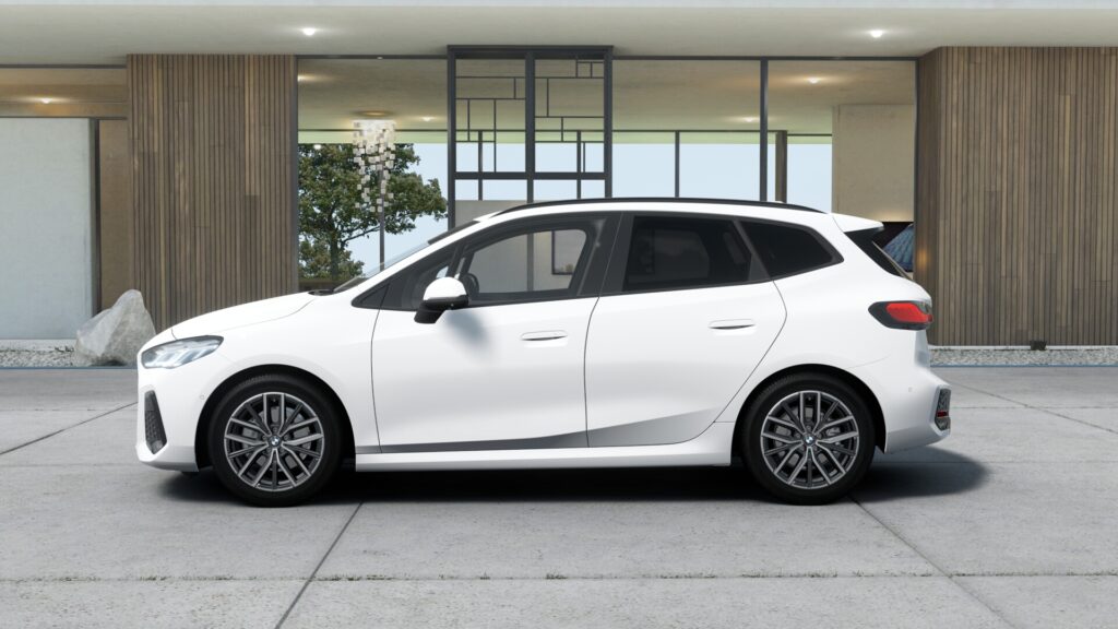 218d アクティブツアラー M Sport アルピン・ホワイト 18インチ ブラック スタイリング838M パーフォレーテッド・ヴェガンザ ブラックの画像2
