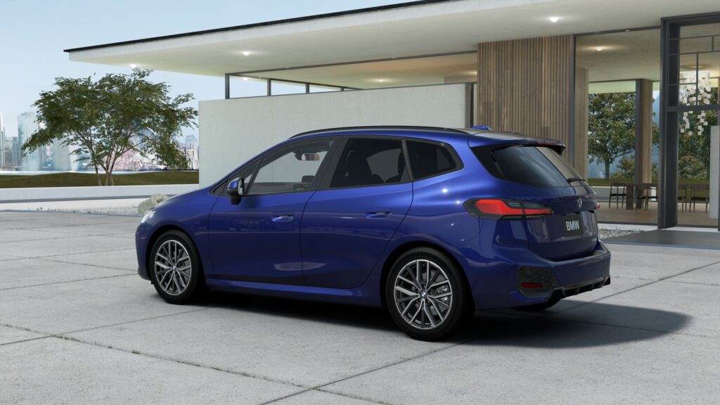 218d アクティブツアラー M Sport M ポルティマオ・ブルー 18インチ ブラック スタイリング838M パーフォレーテッド・ヴェガンザ ブラックの画像1